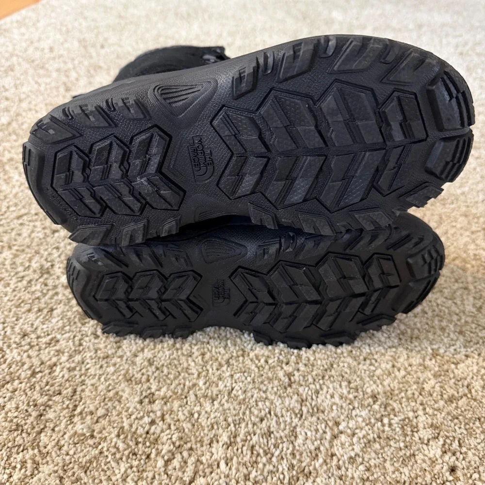 The‎ North Face Kids Alpenglow IV Waterproof Winter Snow Boots Black Size 4